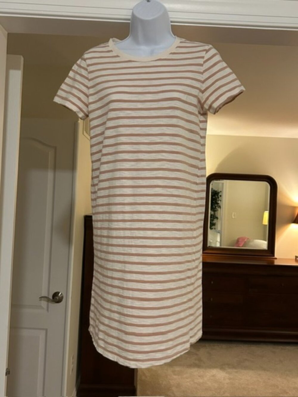 Universal Thread Striped T-Shirt Midi Dress XS | Beige Cream Cotton Casual Dress